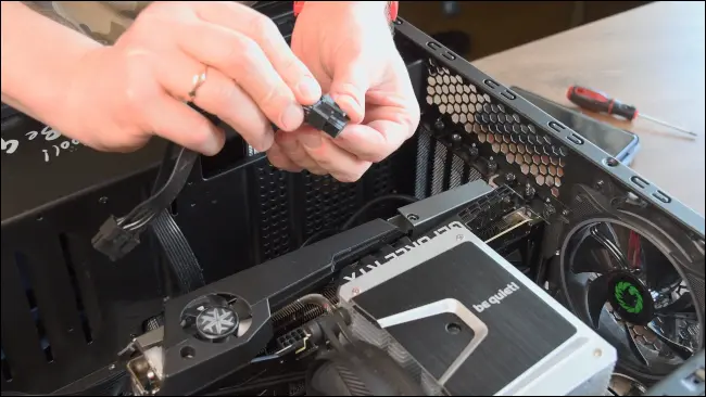 خم شدن GPU