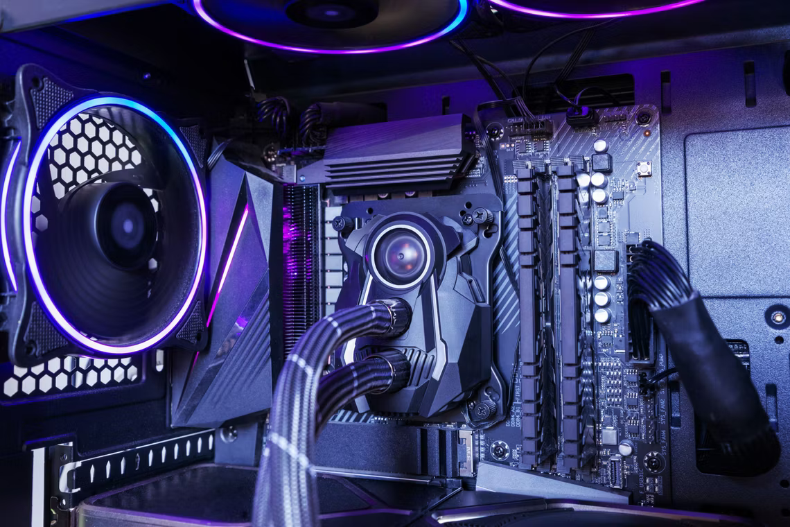 مقایسه خنک کننده هوا (Air Cooling) با خنک کننده مایع (Liquid Cooling)
